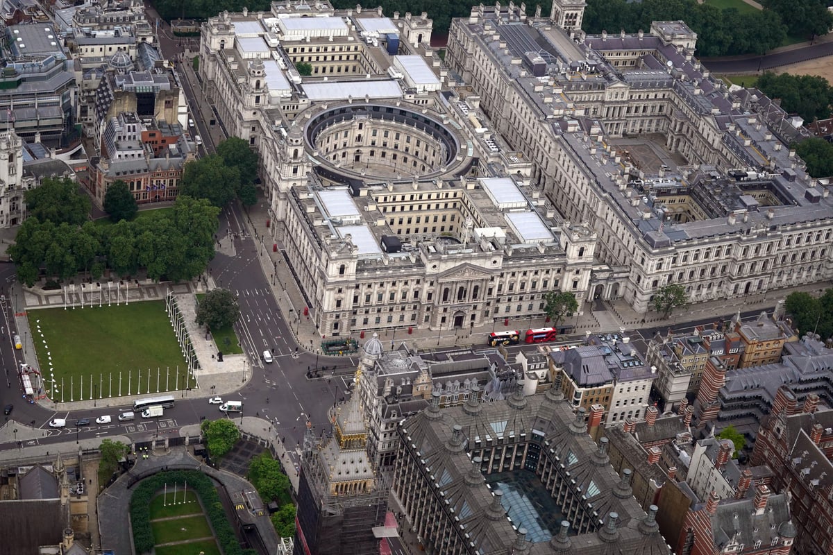 £25bn Russian assets frozen by UK since start of Ukraine war, Treasury says