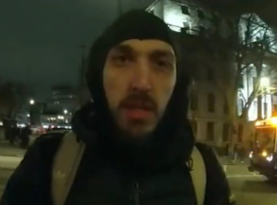 Moment ‘dangerous’ man caught with knife and drugs in Trafalgar Square in routine stop and search