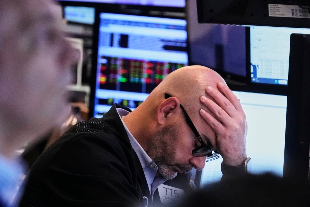 US stock market in turmoil as Donald Trump calls Fed chair Jerome Powell 'a major loser'