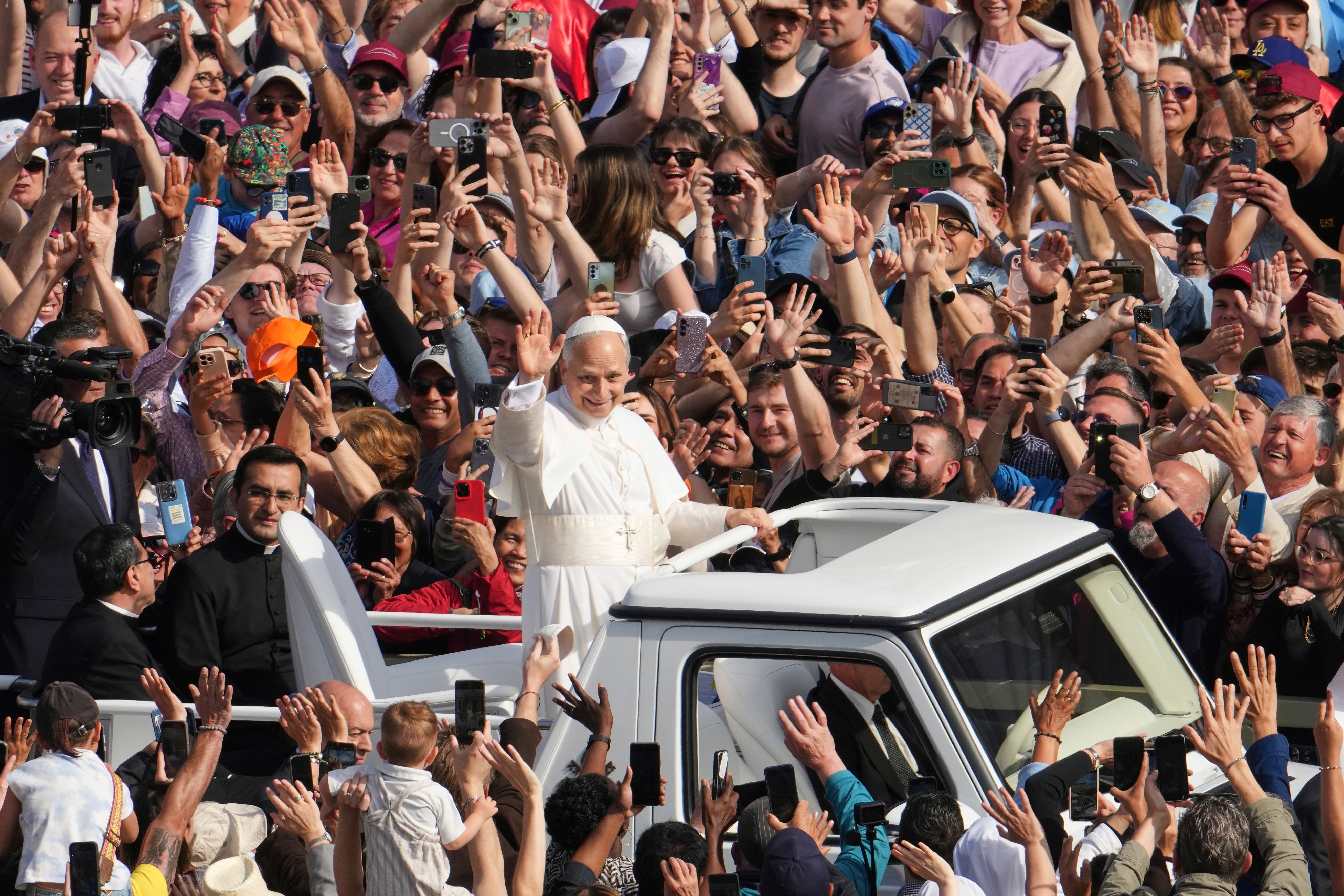 Pope Leo XIV gives first major address at inauguration attended by thousands