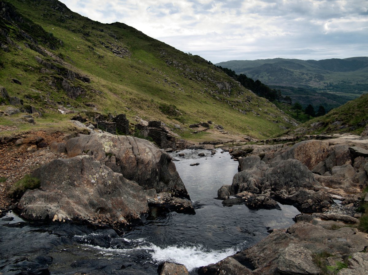 Two bodies found on Snowdon after major search for missing men