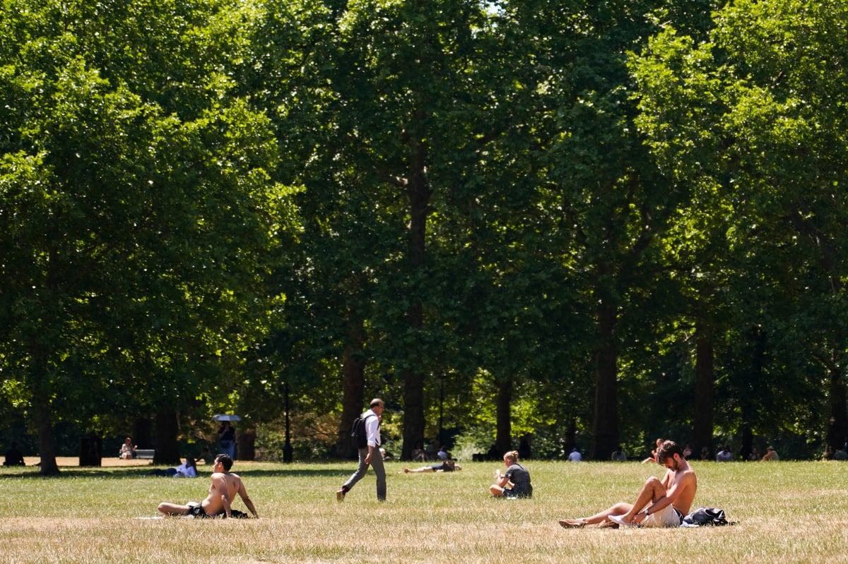Weather: London braces for third 30C scorcher after brief weekend cool-down
