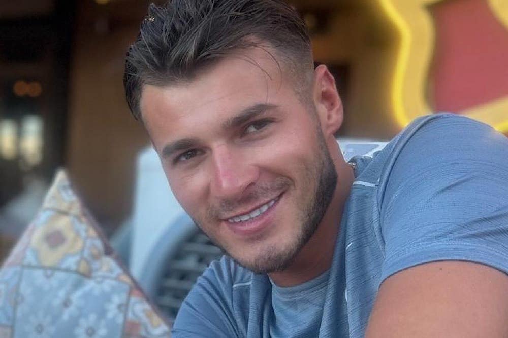 ‘Rolex ripper’ warning after man murdered near Harrods as robbery soars by 33%