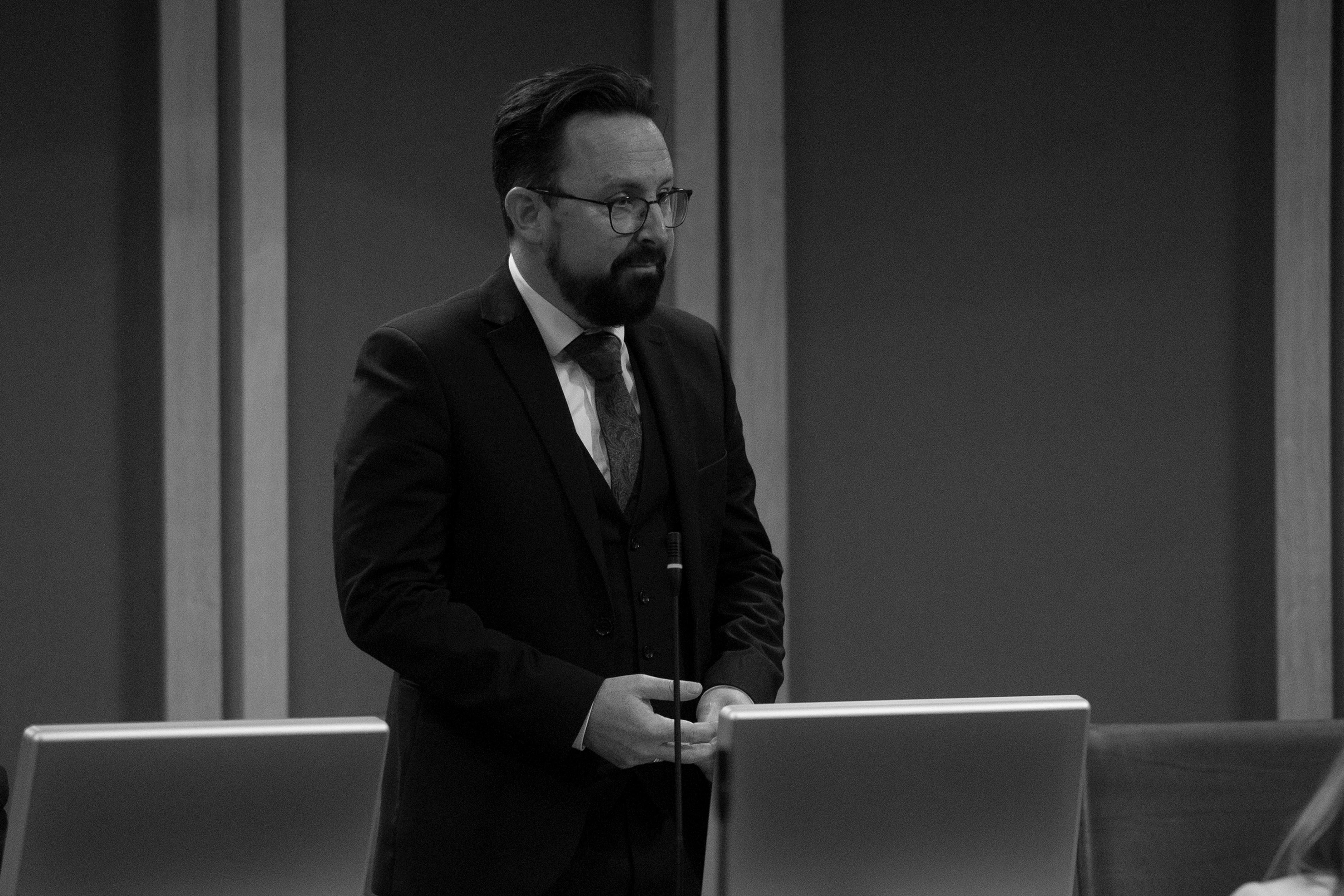 PM leads tributes to Welsh Labour politician who died suddenly aged 47