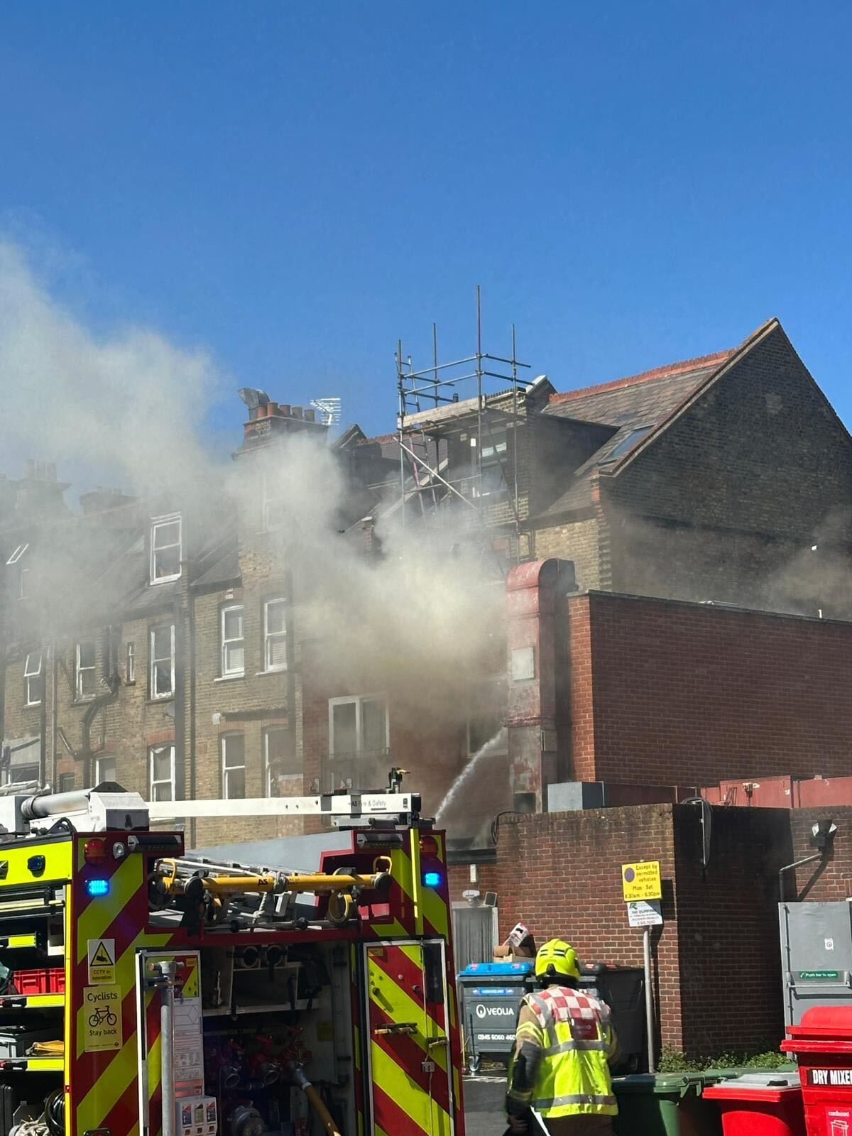 Twickenham fire: Firefighters tackle blaze at popular London dining street as area cordoned off