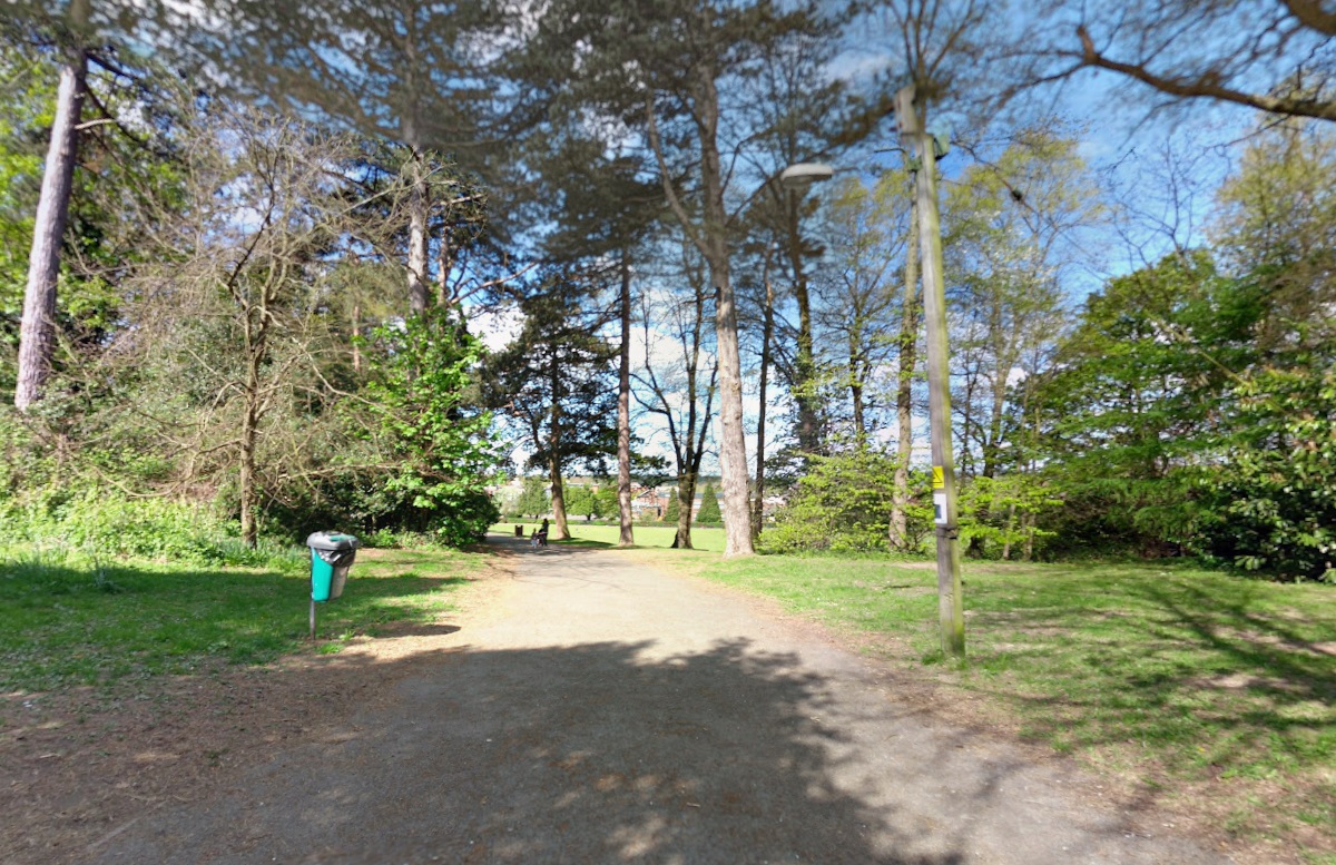 Police launch urgent manhunt after teenage girl raped in broad daylight attack