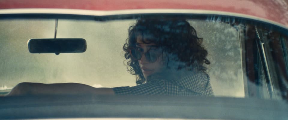 Odessa A'zion as Rachel in Marty Supreme