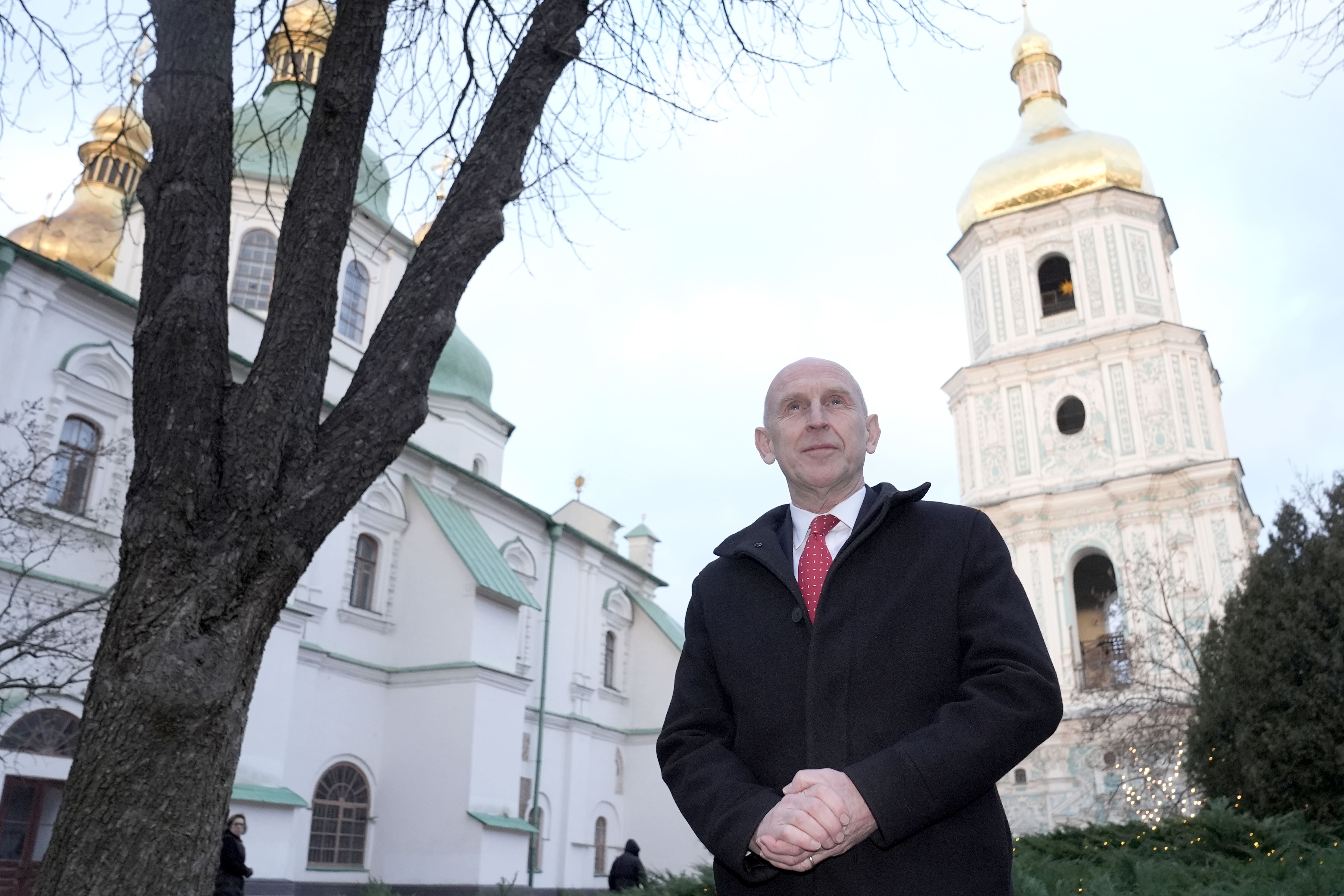 Allied defence ministers to meet after US offers Kyiv security guarantees
