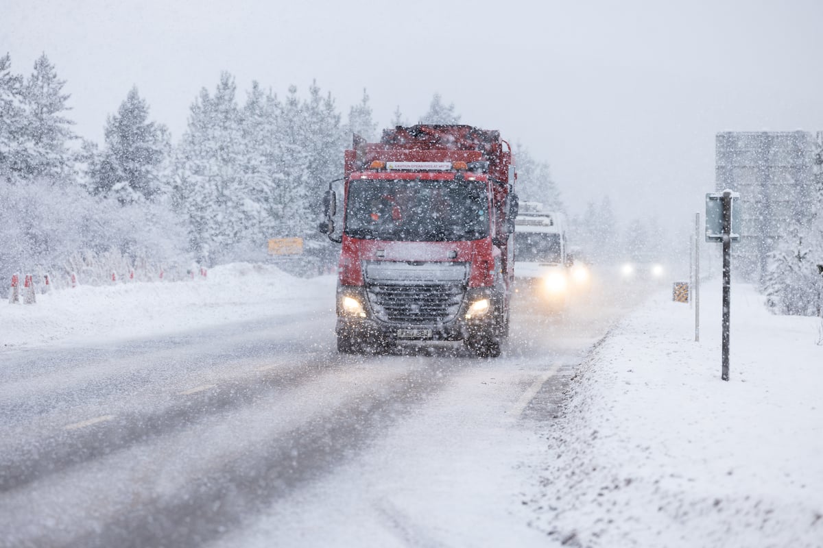 Storm Goretti weather bomb to hit UK as Met Office issues red 'danger to life' alert