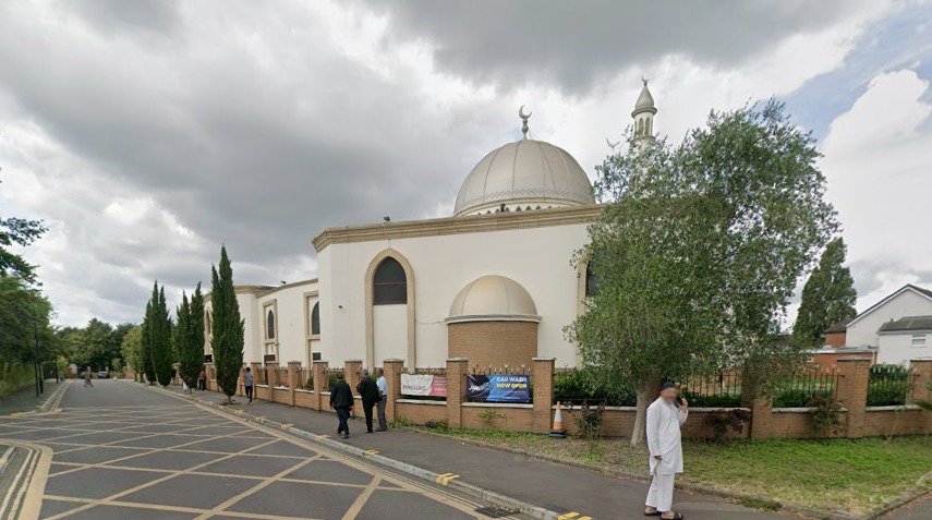 West London Islamic school ‘puts pupils at significant risk of harm', report finds