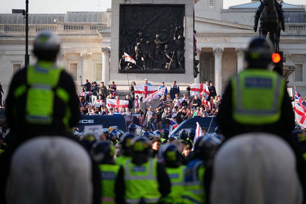 Armoured vehicles and 4,000 officers in London amid fears of violence at Tommy Robinson-led march on FA Cup Final day