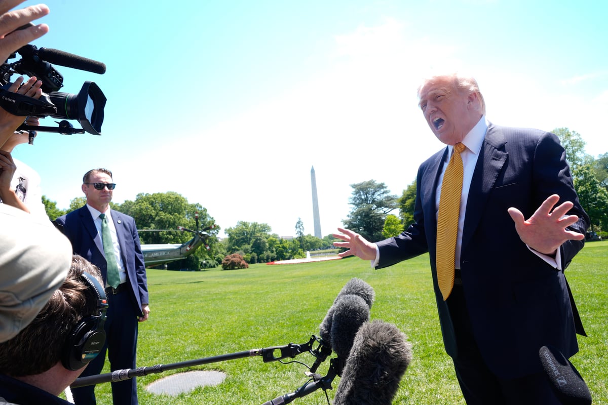 Up to Starmer if he quits, says Trump as he renews attack on UK energy stance
