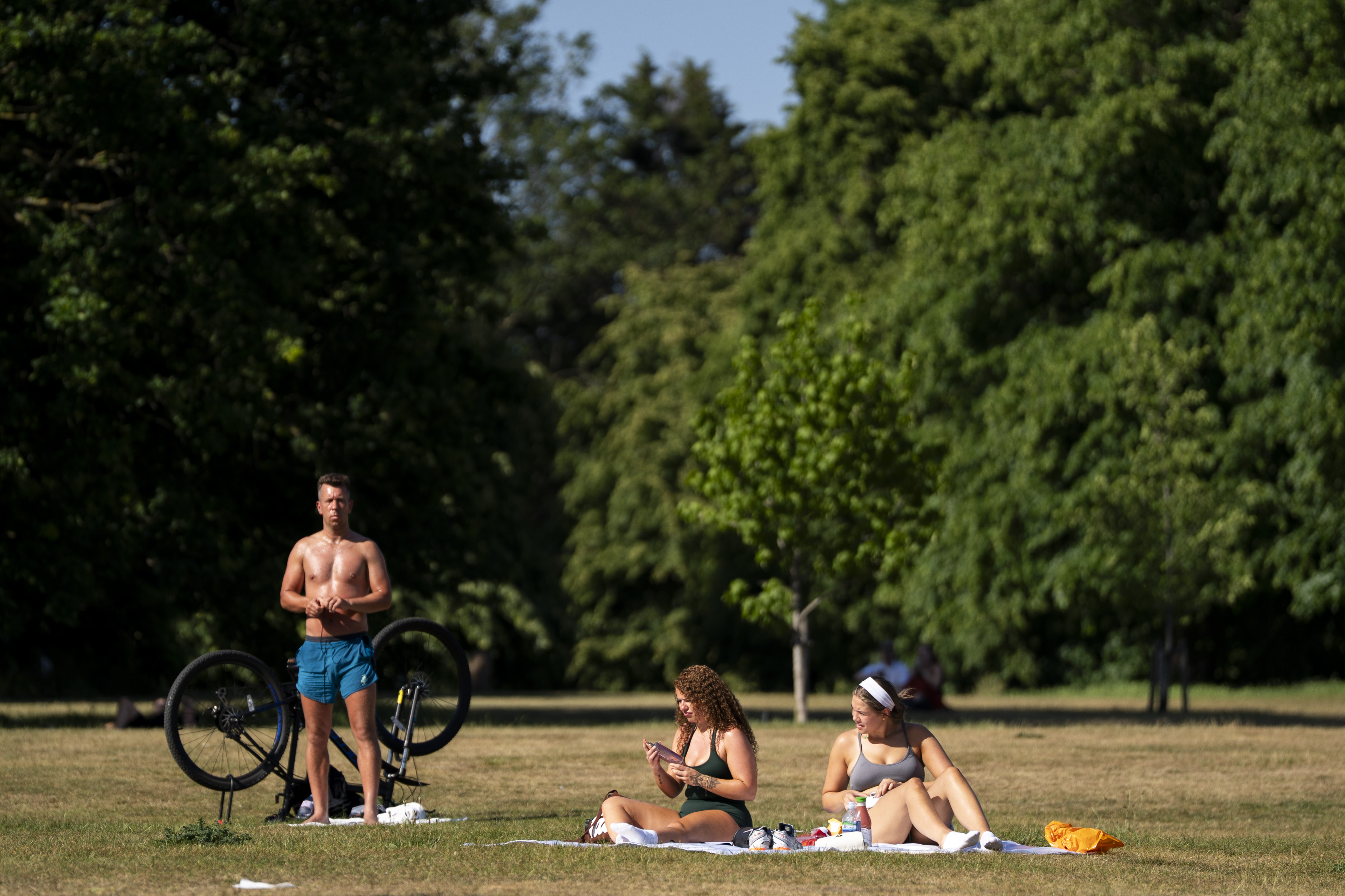 London faces £15 billion hit to annual finances as heatwaves intensify