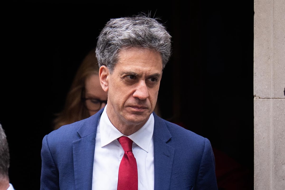Miliband urged to visit Aberdeen amid oil and gas ‘extinction’ accusation