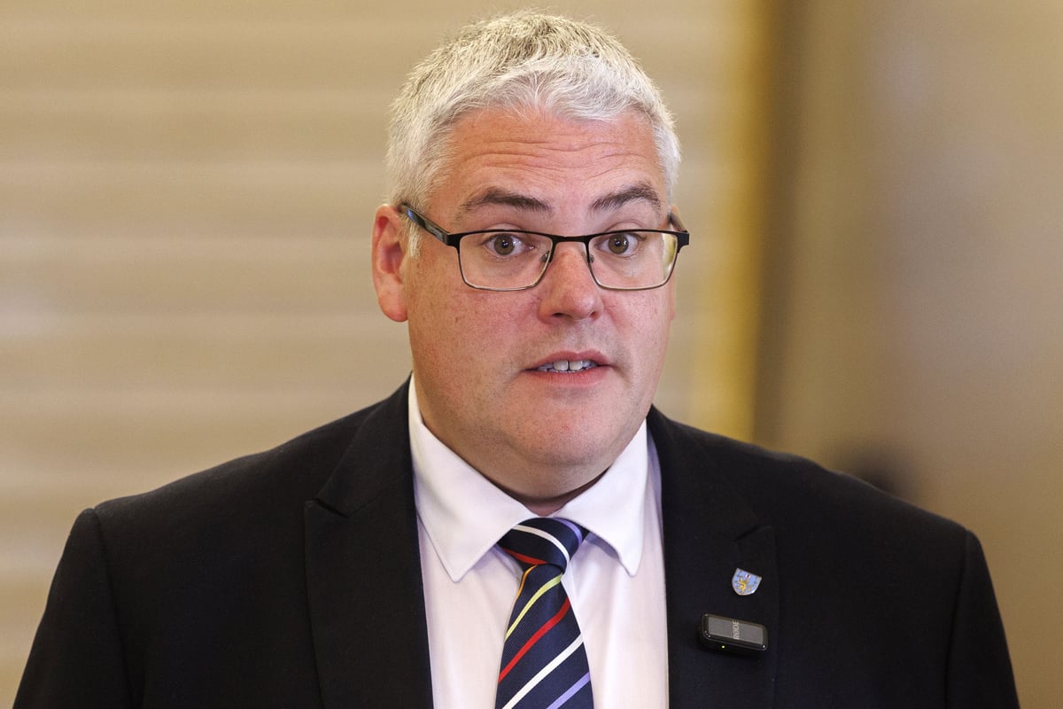 Objections to Northern Ireland centenary stone ‘hypocritical’ – DUP’s Robinson