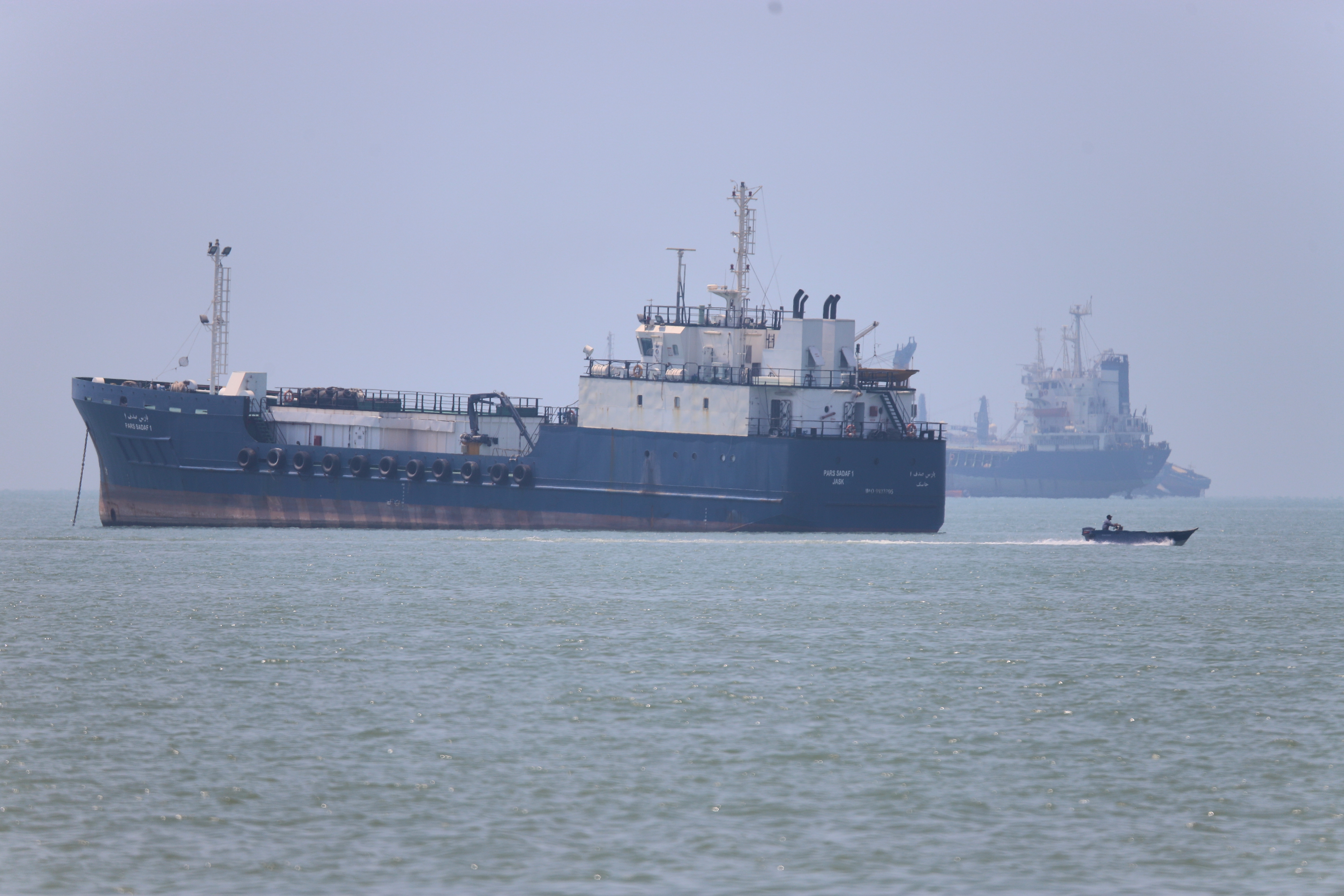 Iran’s Strait of Hormuz warning casts doubt on UK-France defensive mission