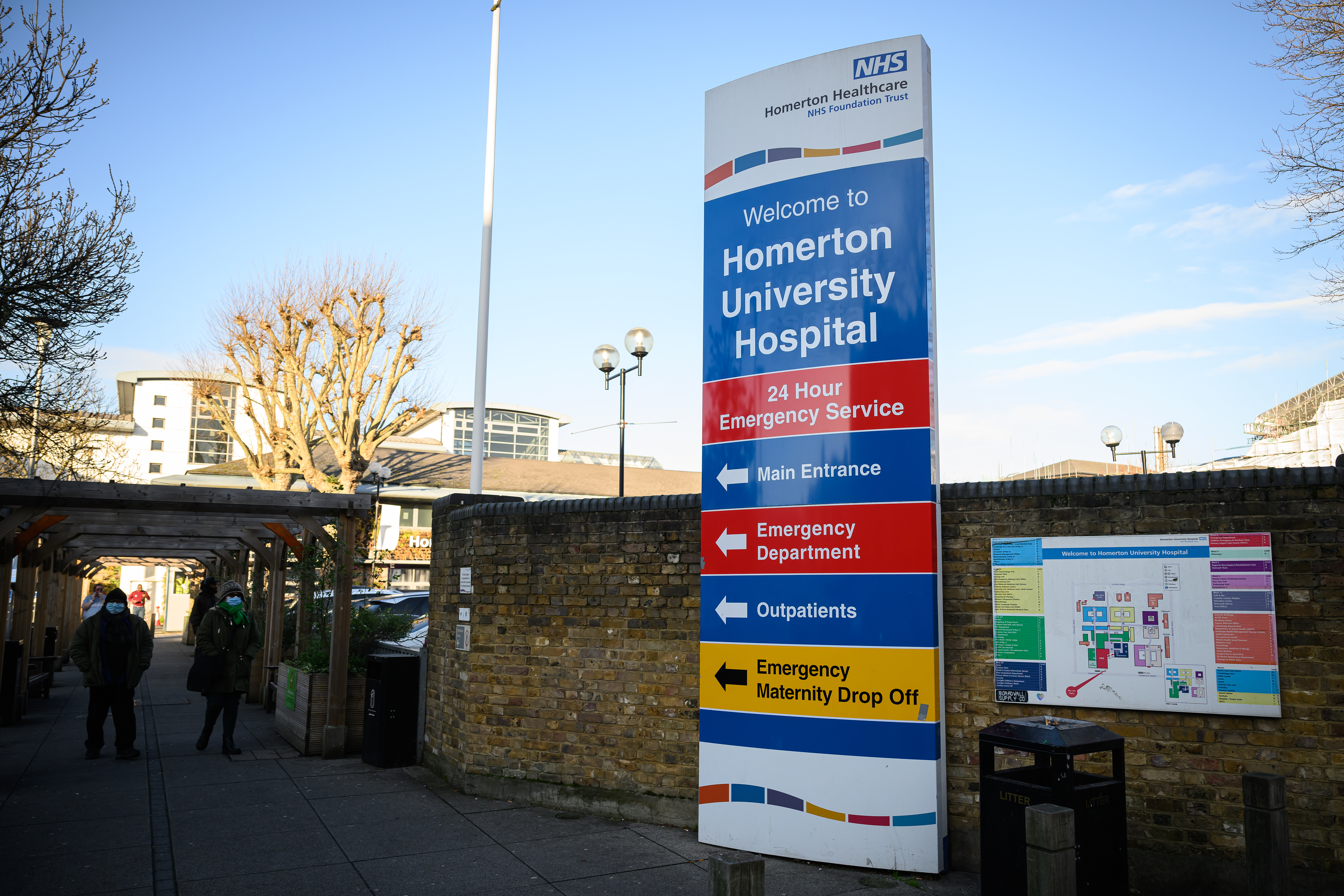 Nurse extradited to UK accused of sex with patient at London hospital
