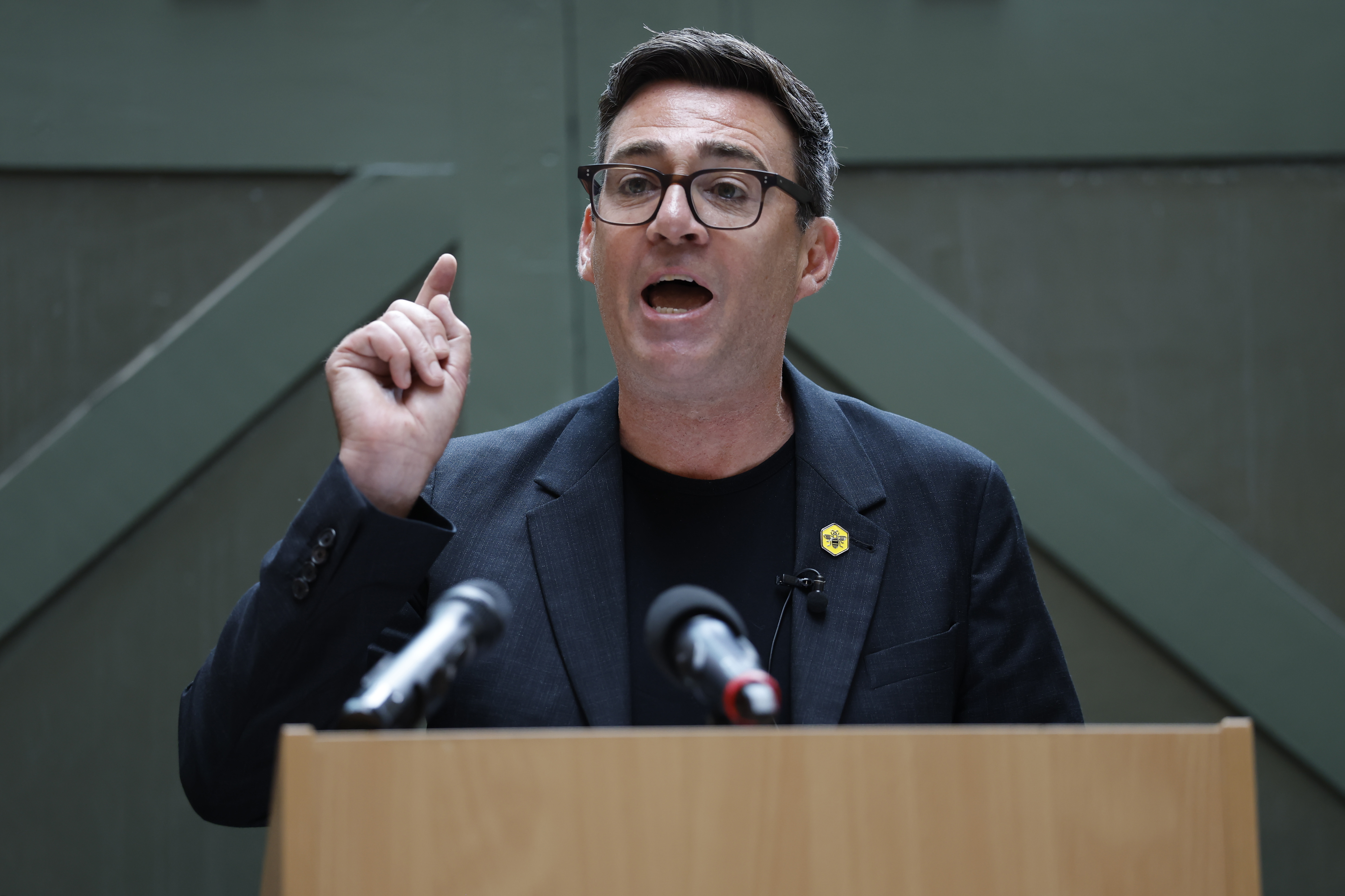 Exclusive: Andy Burnham vows to cut transport fares in London