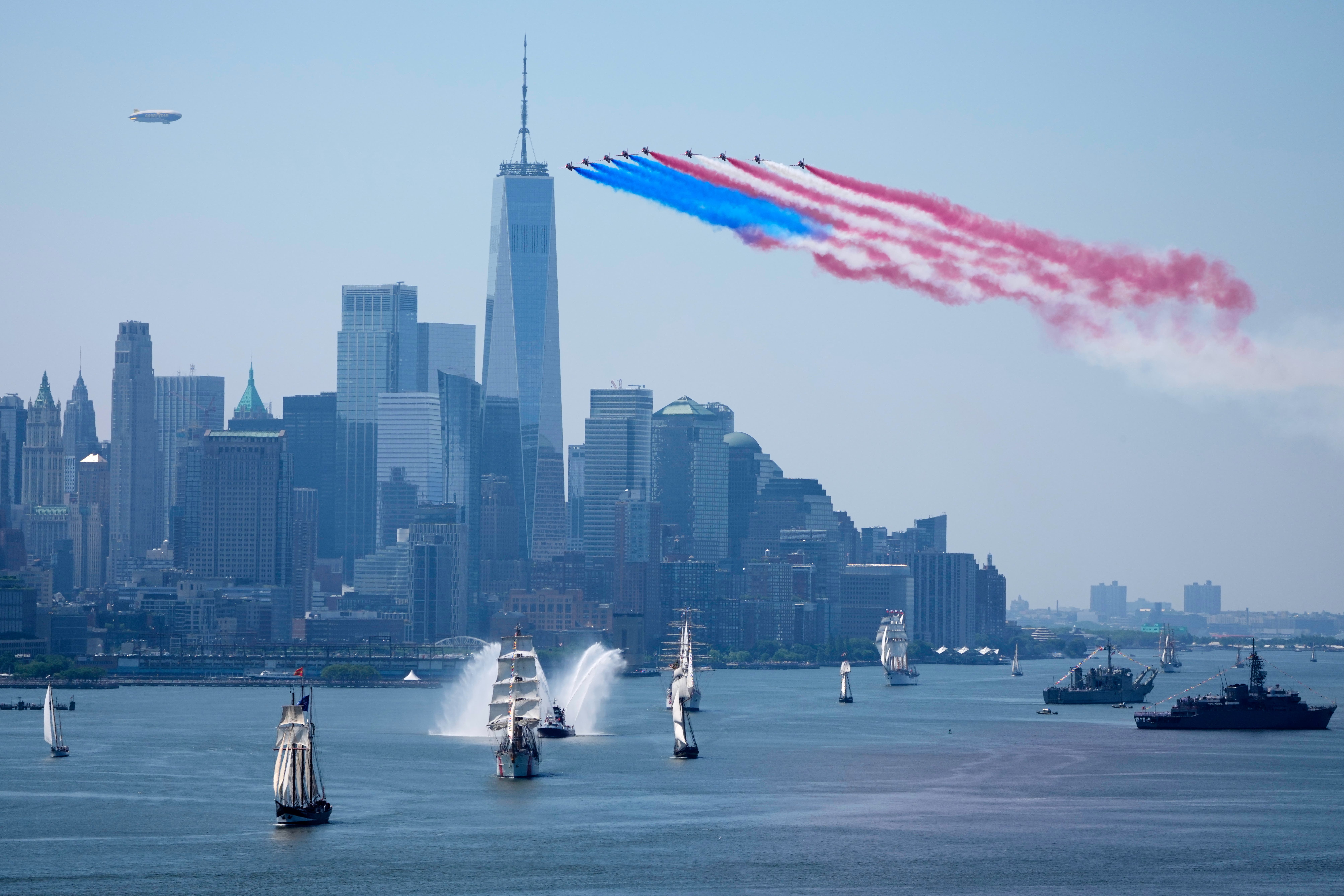 RAF flying aces paint the sky red, white and blue for America’s 250th birthday