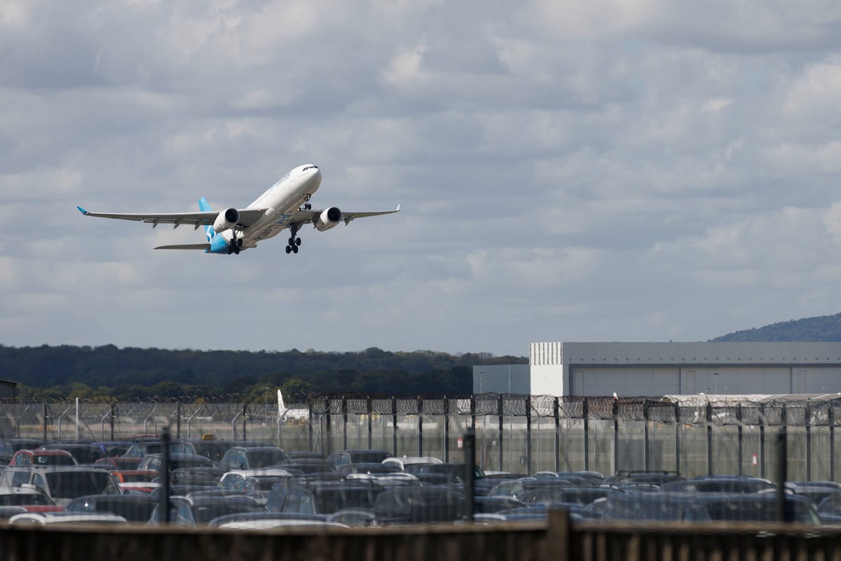 Pilot issues 'flying saucer’ alert over Gatwick Airport as mystery disc passes passenger jet during landing