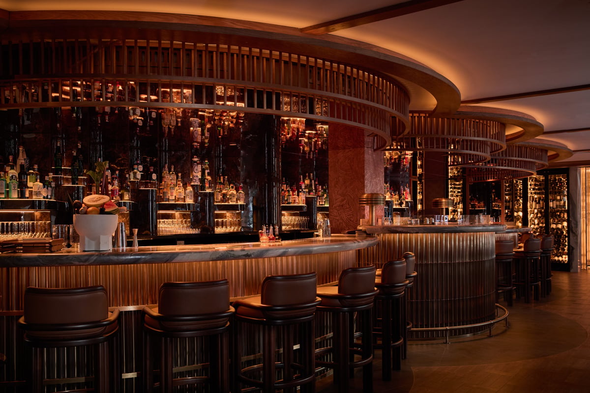 MA/NA, Mayfair: Japanese-inspired restaurant full of rich mahogany and beautiful people