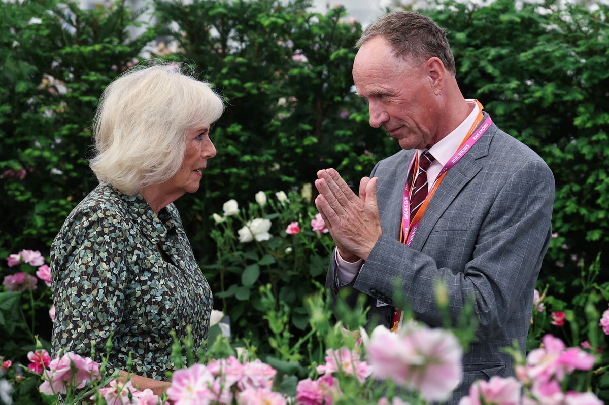 Gardeners' World star's children share heartbreak after his death at 67 from rare disease