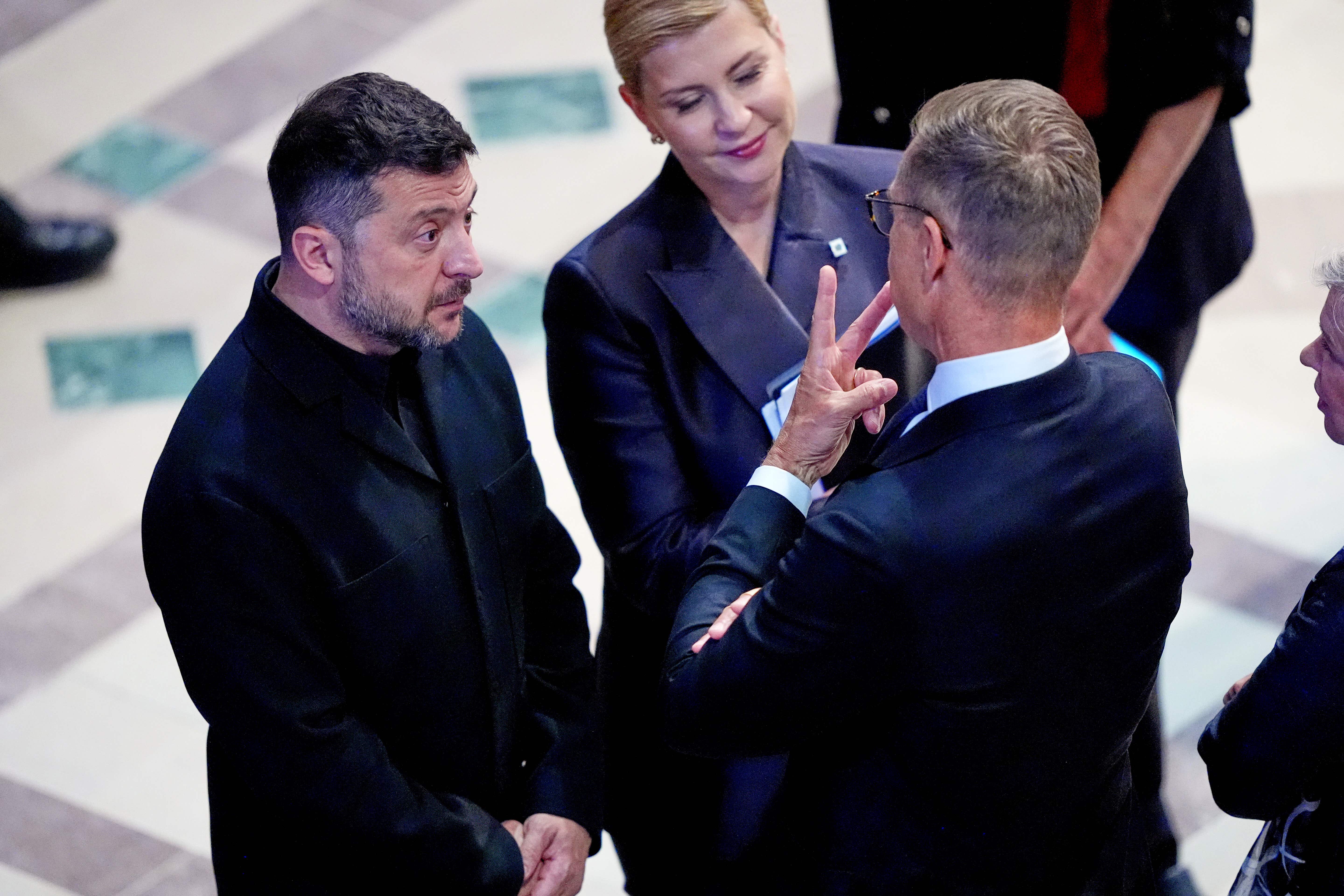 Zelensky holds face-to-face talks with Trump at White House following UK visit