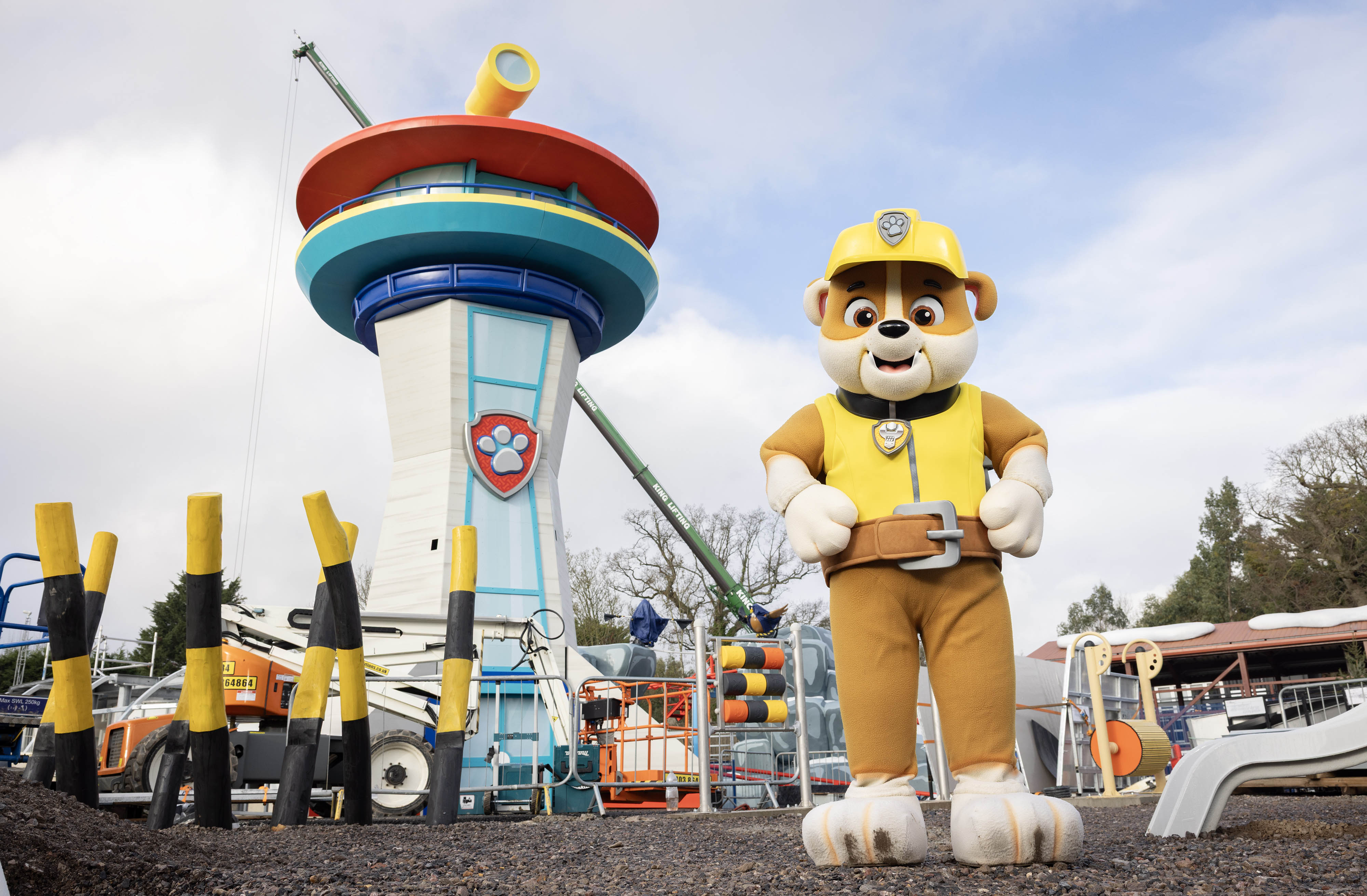Chessington World of Adventures forced to shut due to water outage 