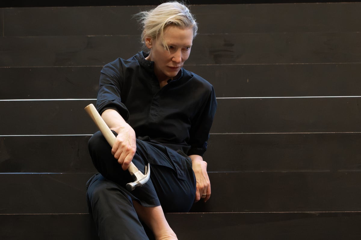 Cate Blanchett wields hammer in rehearsals for ‘intense’ National Theatre play