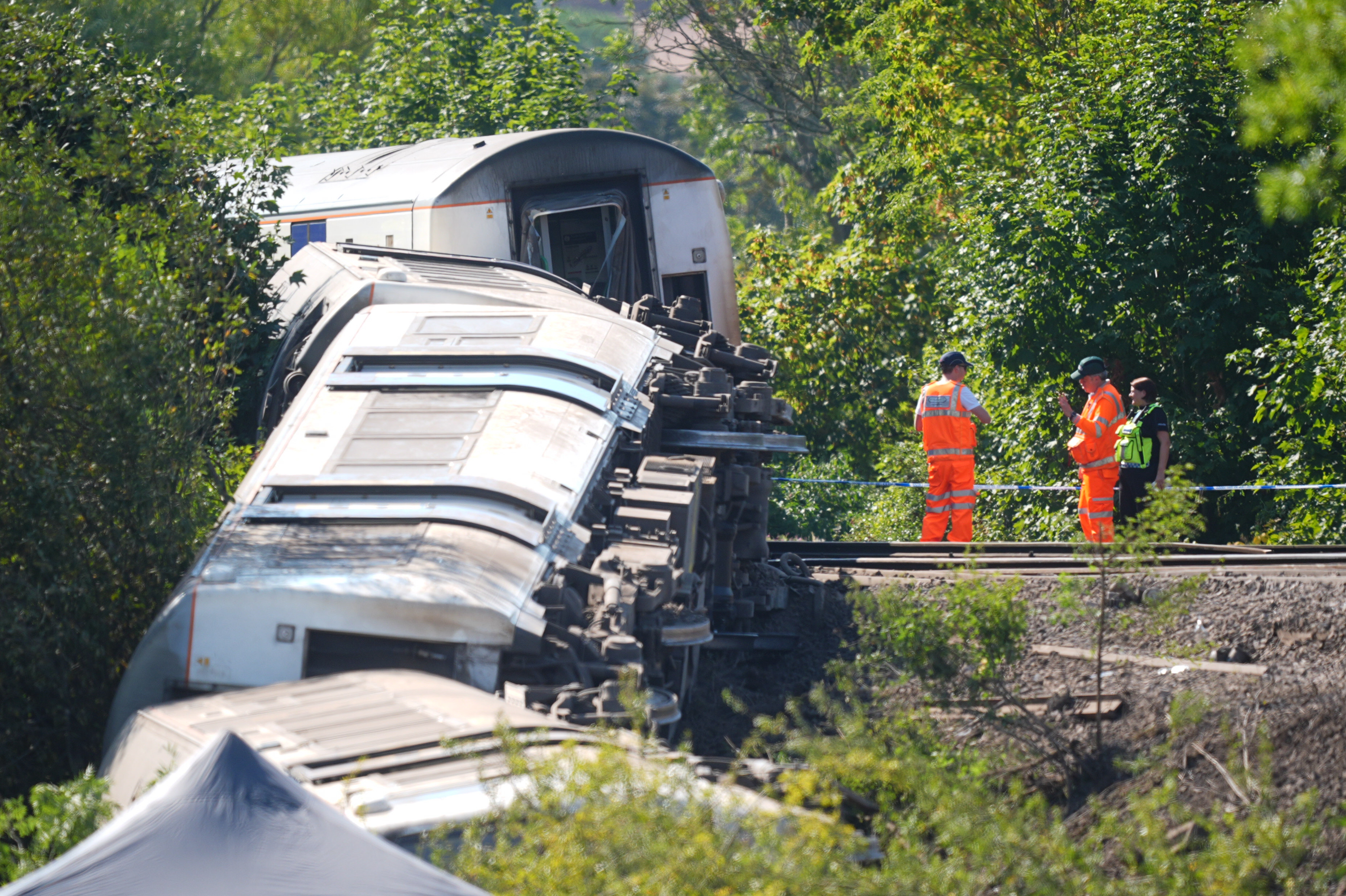Concerns over 'bumpy track' before train derailment that injured 20