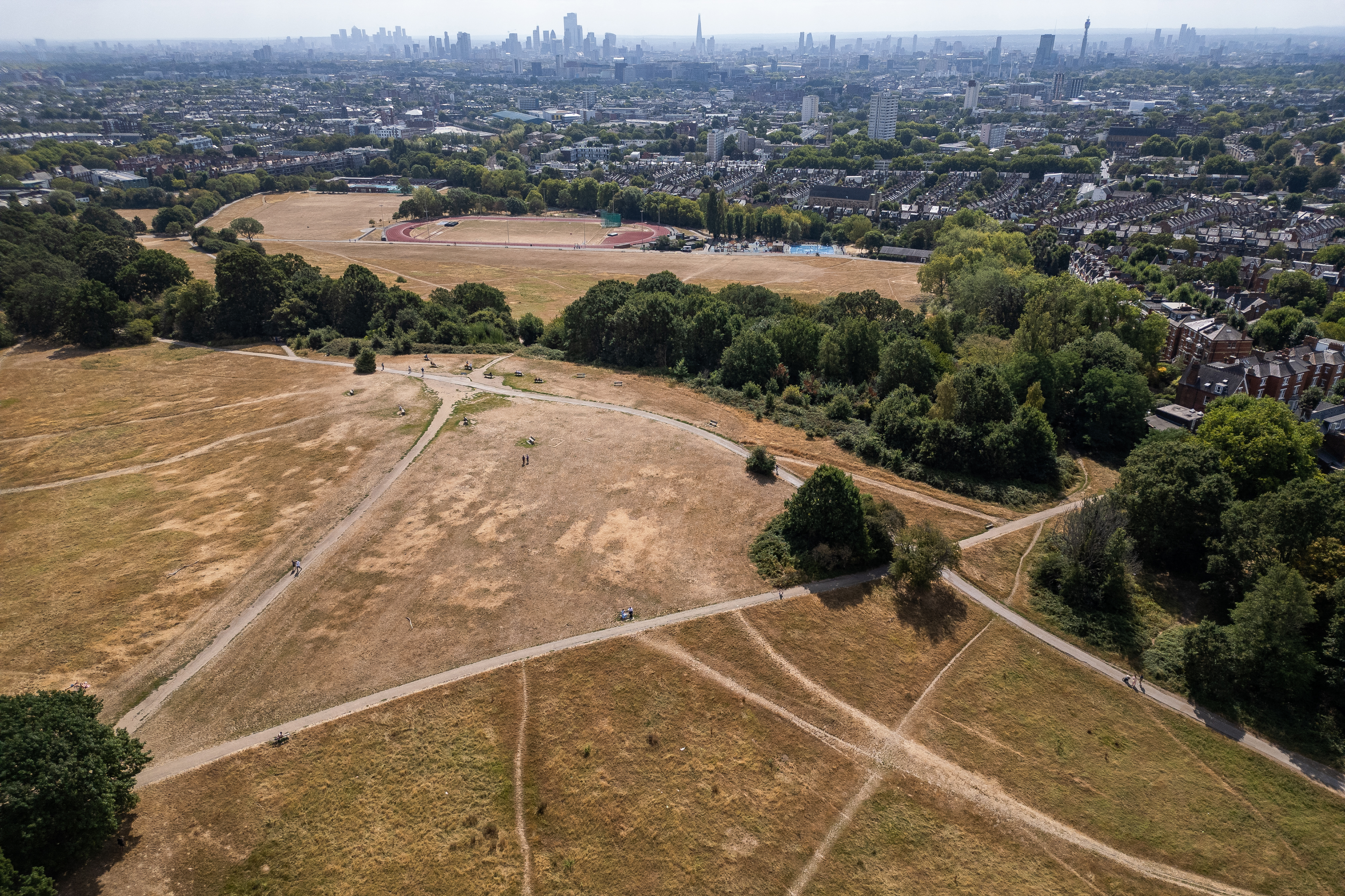 Will it rain in London this week? Forecasters give their verdicts