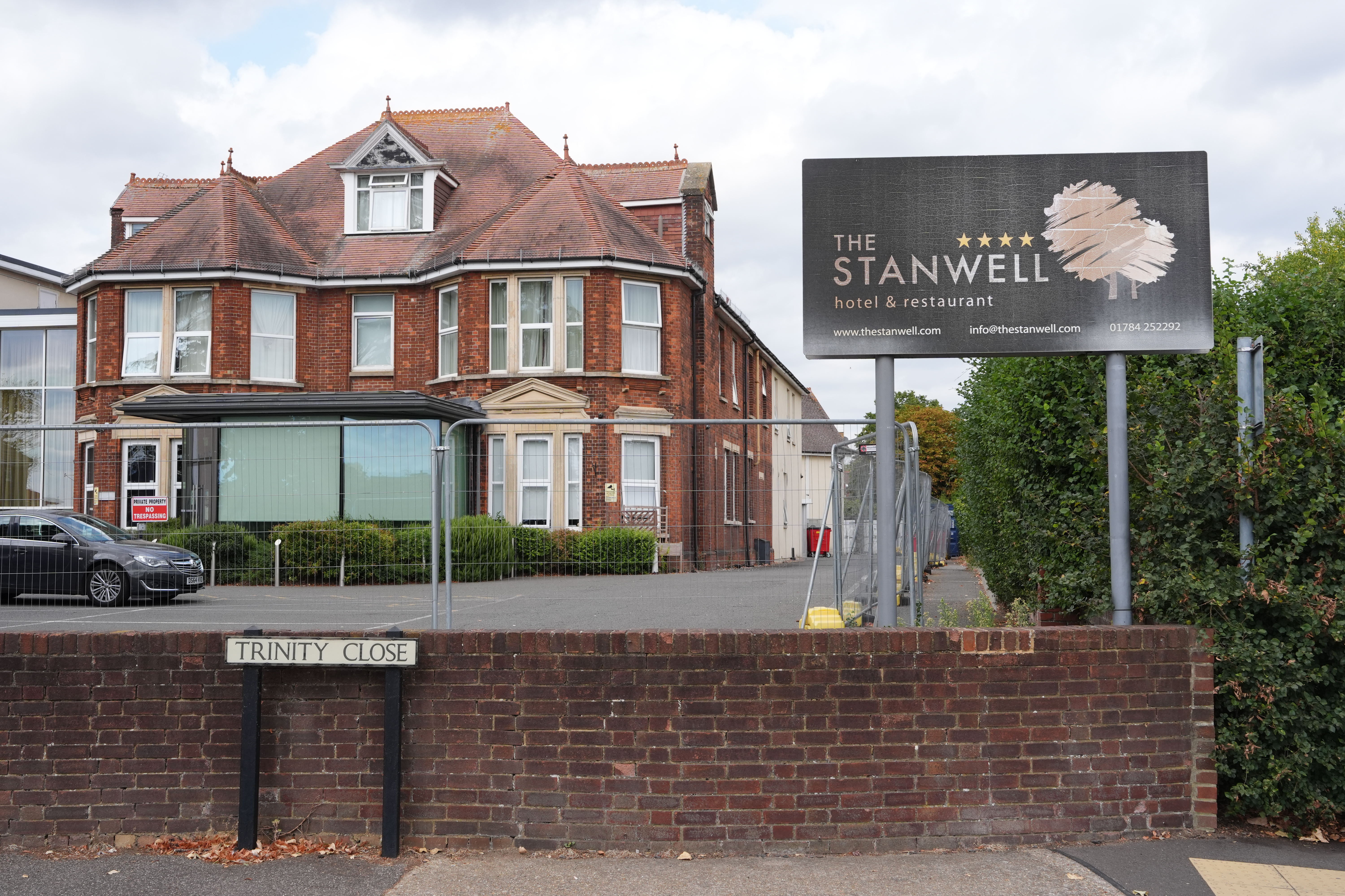 Somali migrant 'slashed welfare officer with knife' at asylum hotel