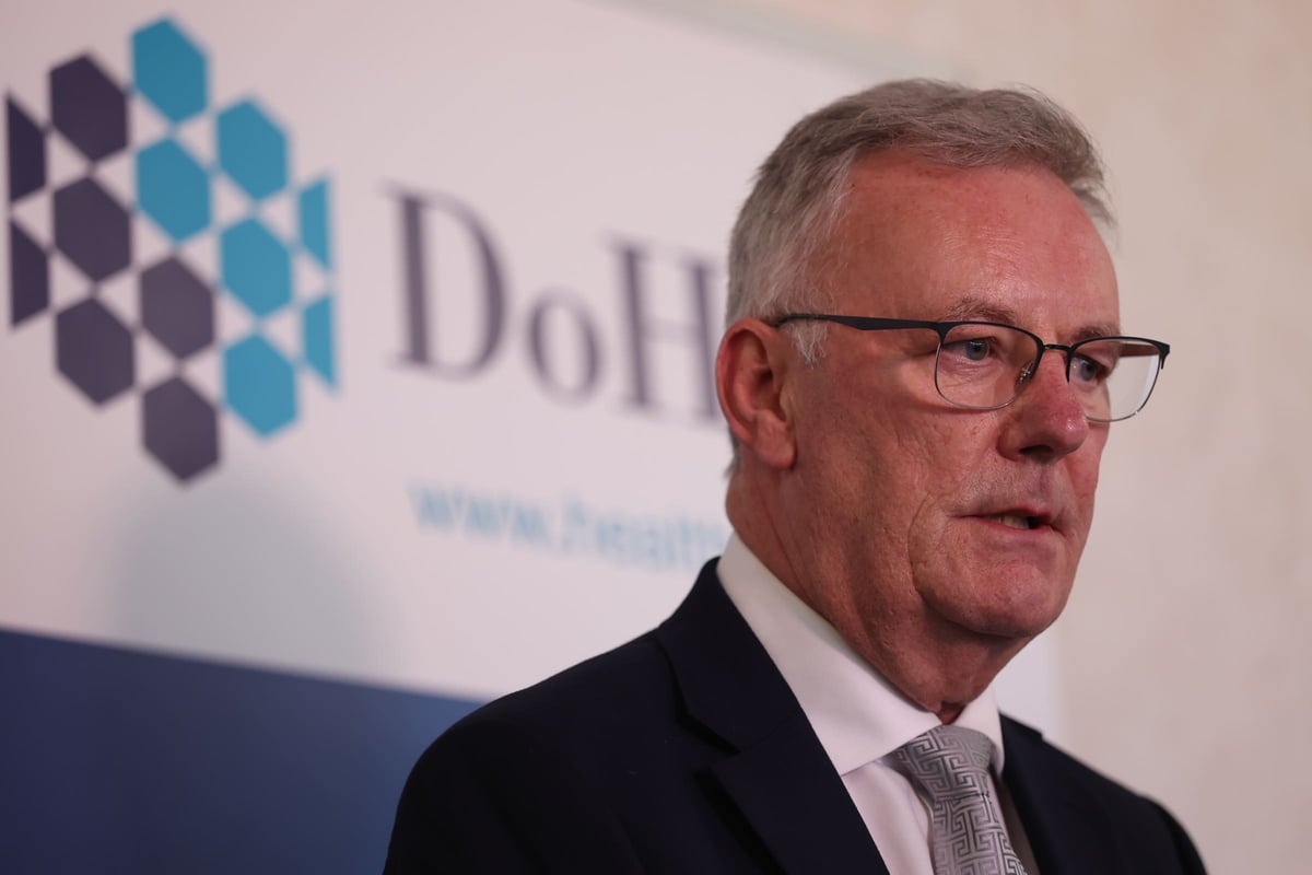 Stormont health minister Mike Nesbitt resigns