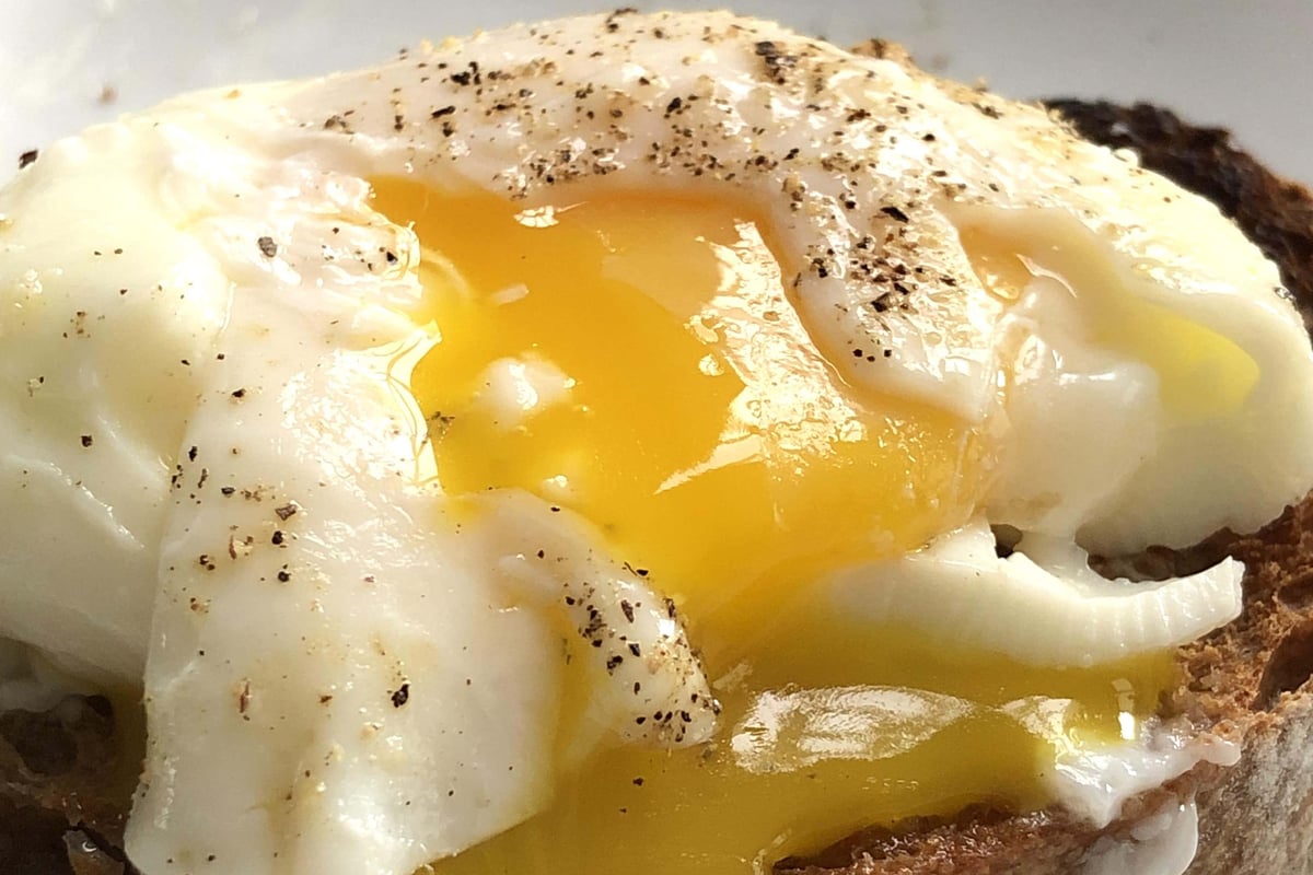Canada and US watch UK salmonella egg outbreak; vulnerable urged to avoid runny eggs