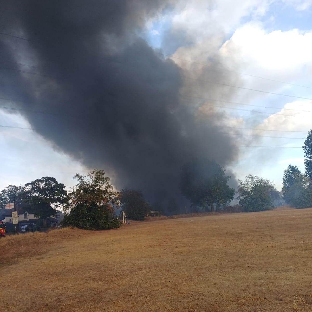 US and Canadian commuters face rail disruptions as 125 firefighters battle massive south London blaze