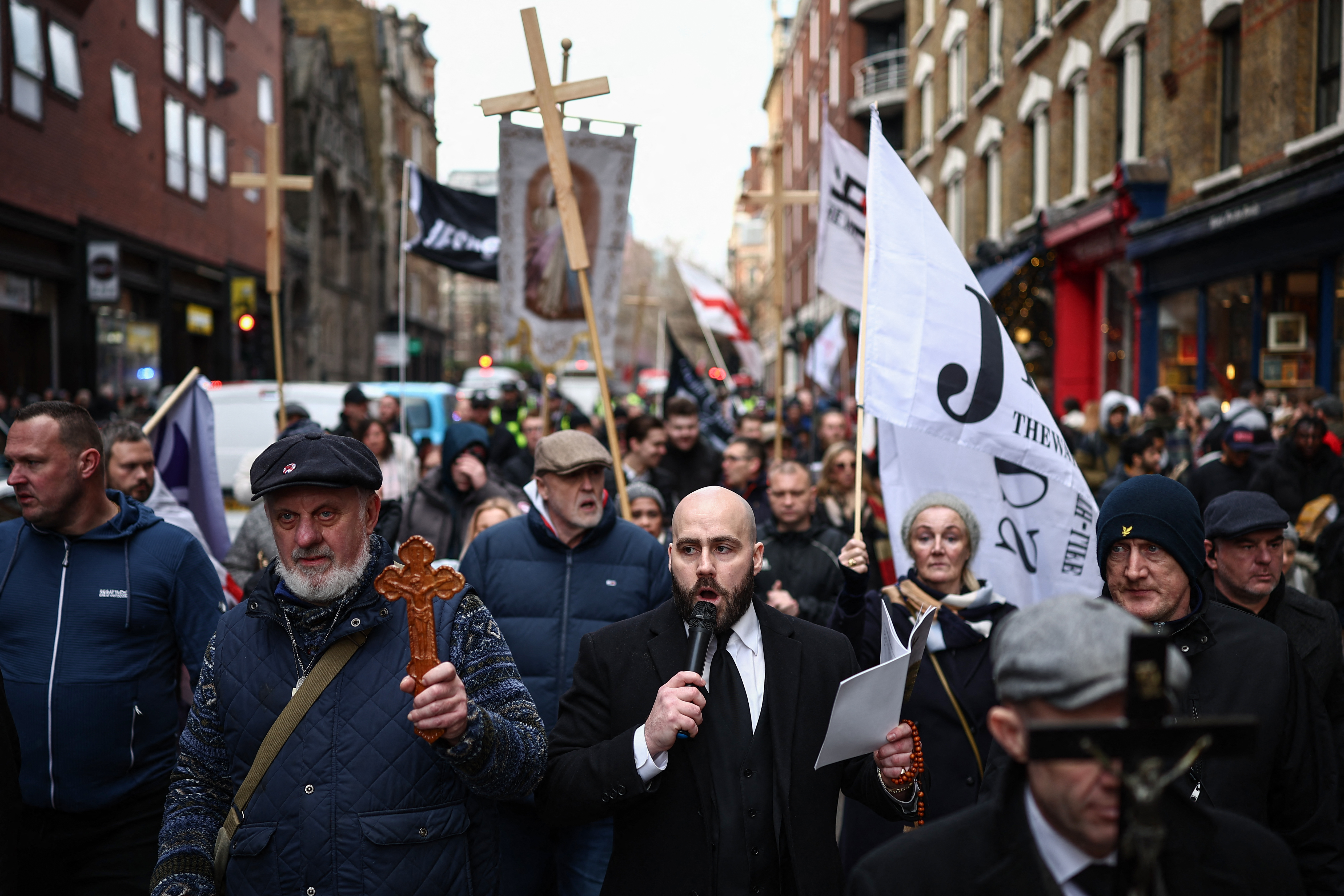 Met restrict London anti-Islam protest over 'serious disorder' fears
