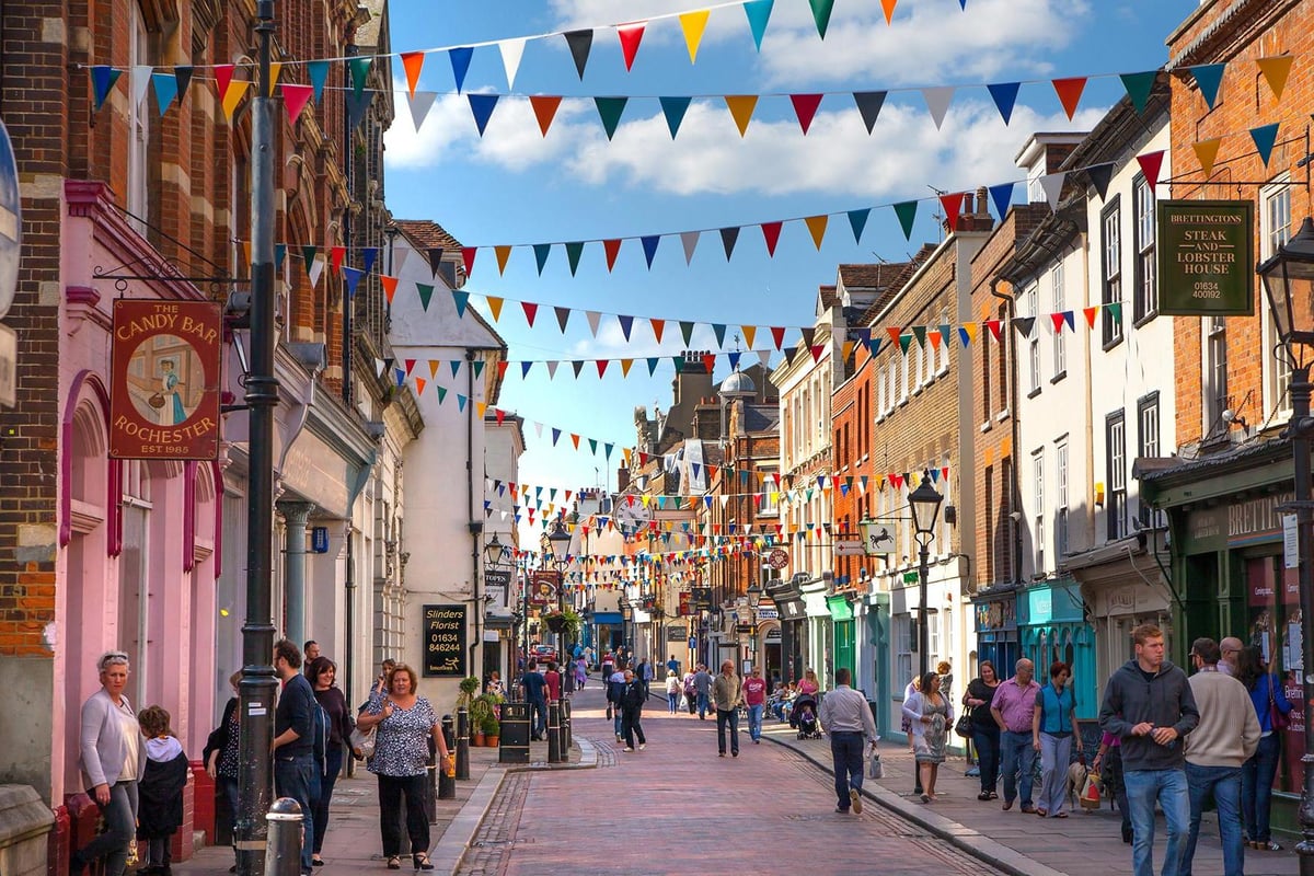 Priced out: number of London leavers rises by two thirds in a decade - but more first-time buyers are staying put | Homes and Property