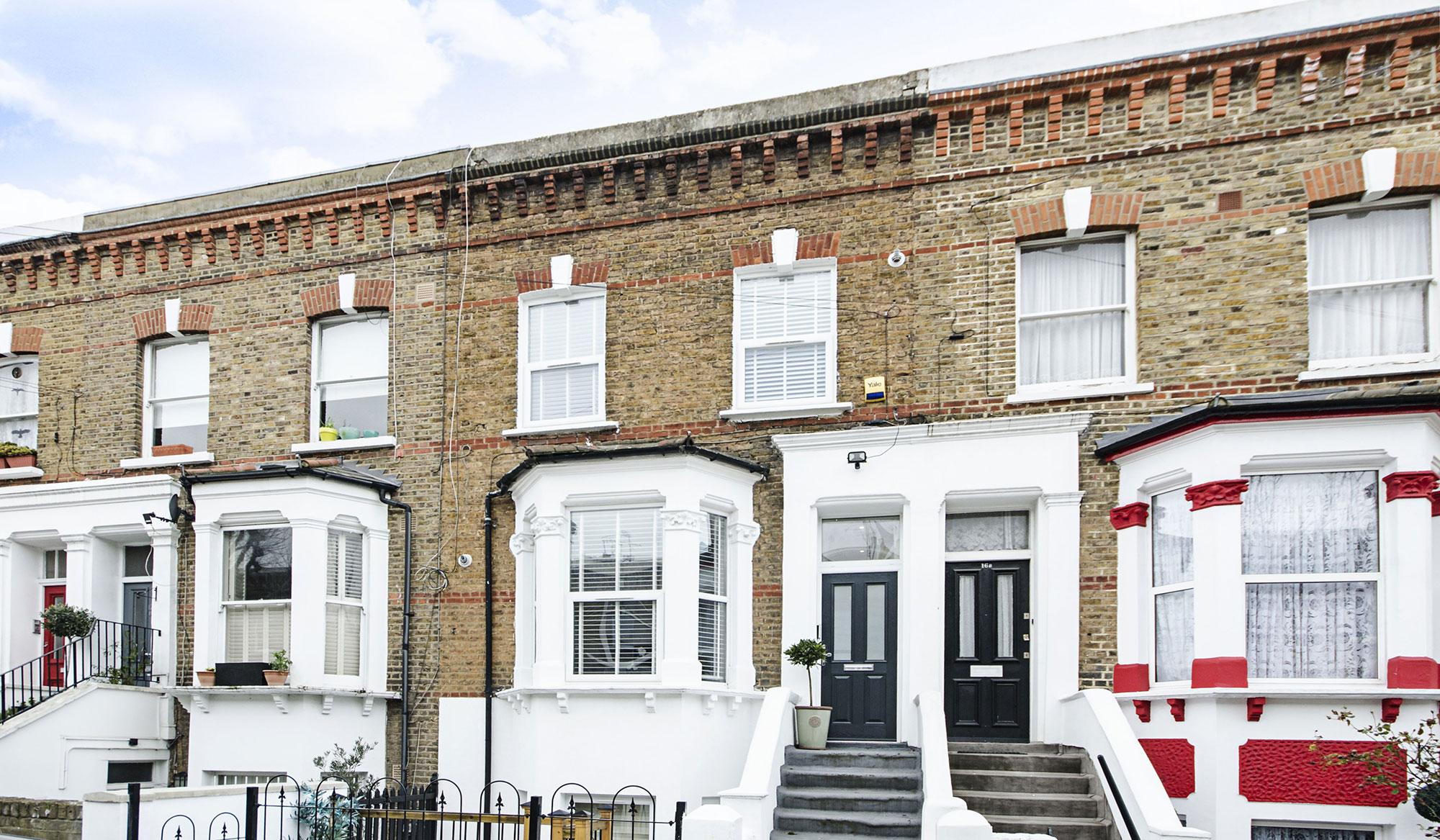 Two-bedroom raised ground floor flat near Maida Vale and Queen's Park