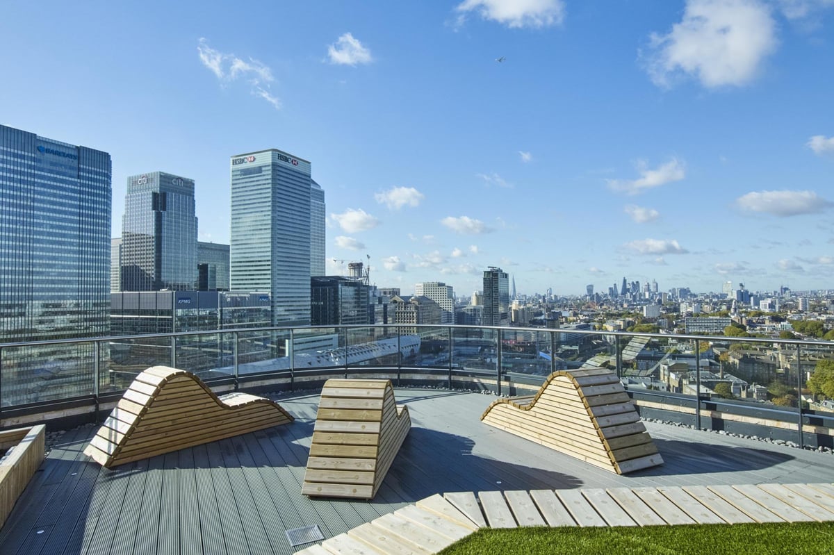 Cosmopolitan living: 14th-floor flat near Blackwall Crossrail station for sale offering views of Canary Wharf | Homes and Property
