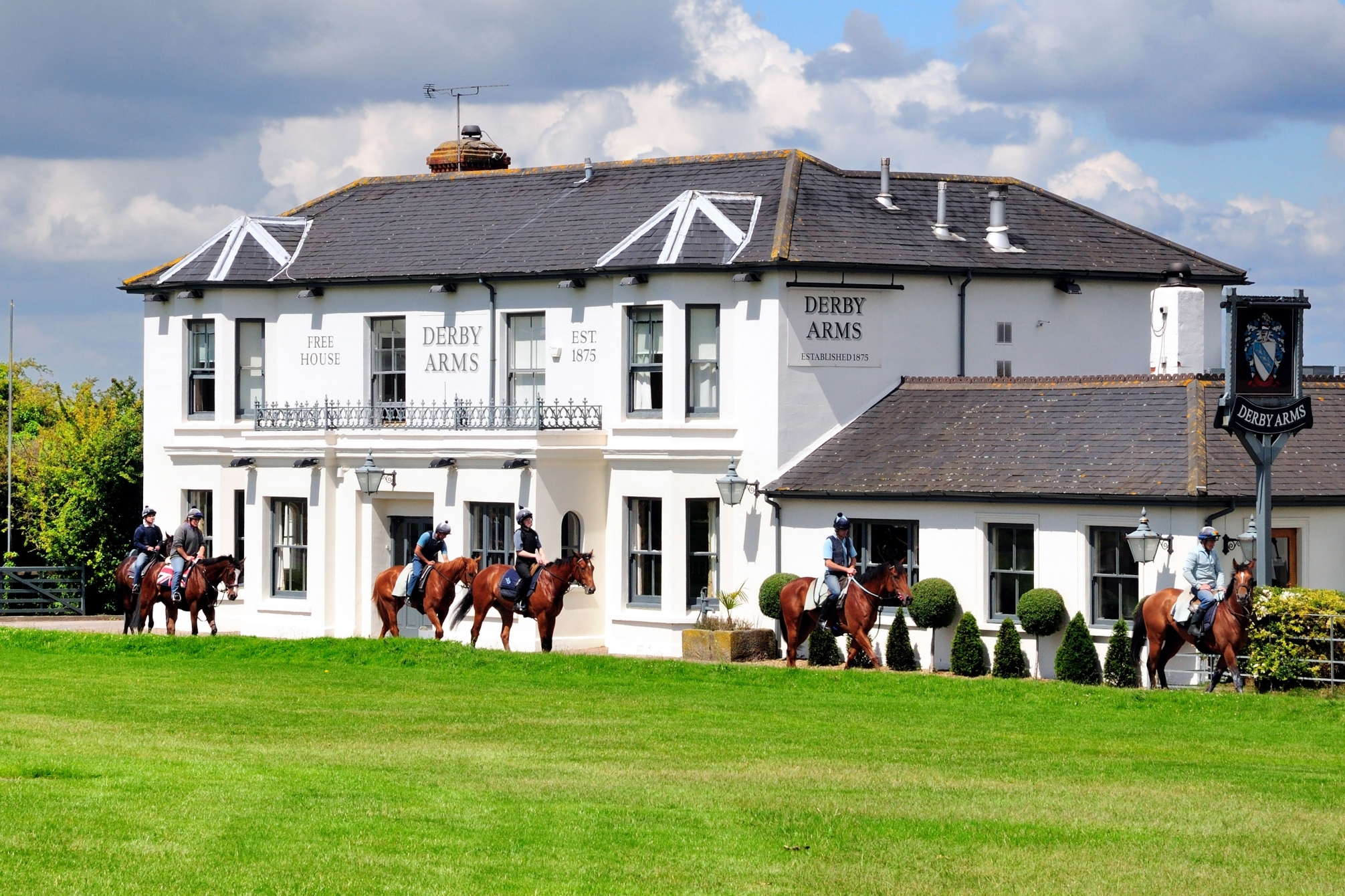 Ten homes hotspots with sub 40-minute commutes to central London