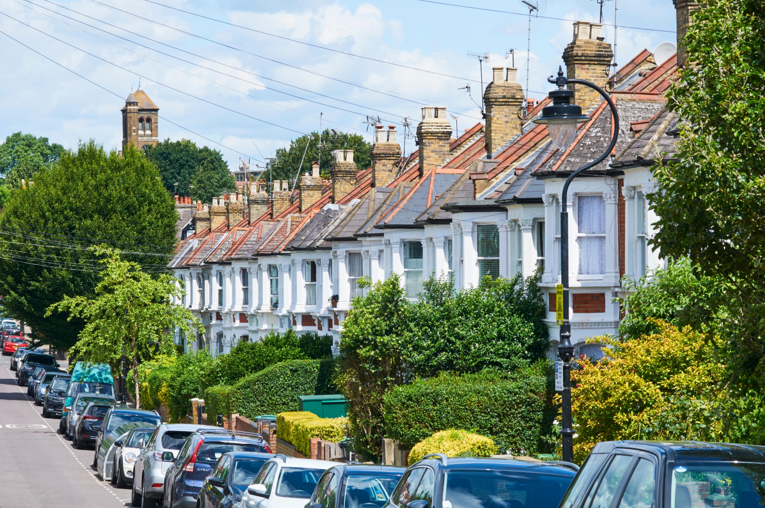 London asking prices rise as upsizing home workers head to the suburbs