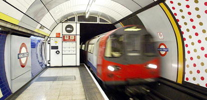 London travel news LIVE: Casualty on the track causes DLR suspension, other lines face delays