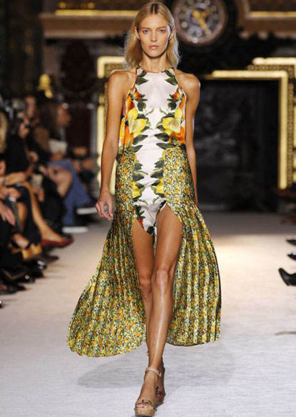 Spring in Stella McCartney's step at Paris show | London Evening Standard