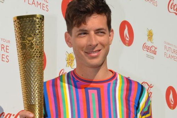 Ronson’s shirt shines brighter than the torch
