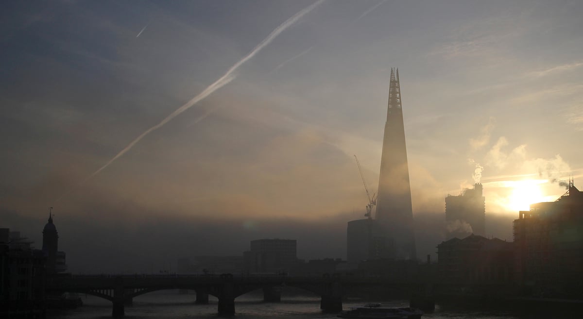 Heathrow and London City cancel flights as freezing fog grips London | London Evening Standard
