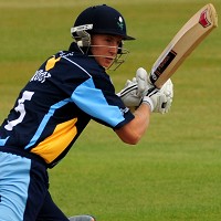 Root replaces Briggs in England line-up