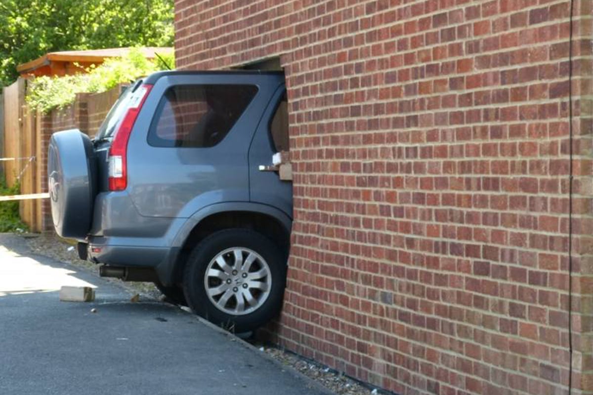 Couple in lucky escape as motorist drives straight through wall into their living room | London Evening Standard