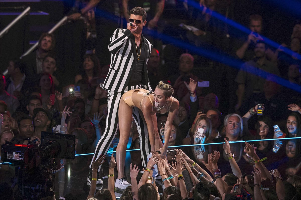 She Can't be Tamed: Liam Hemsworth 'mortified' by Miley Cyrus' twerking antics | London Evening Standard