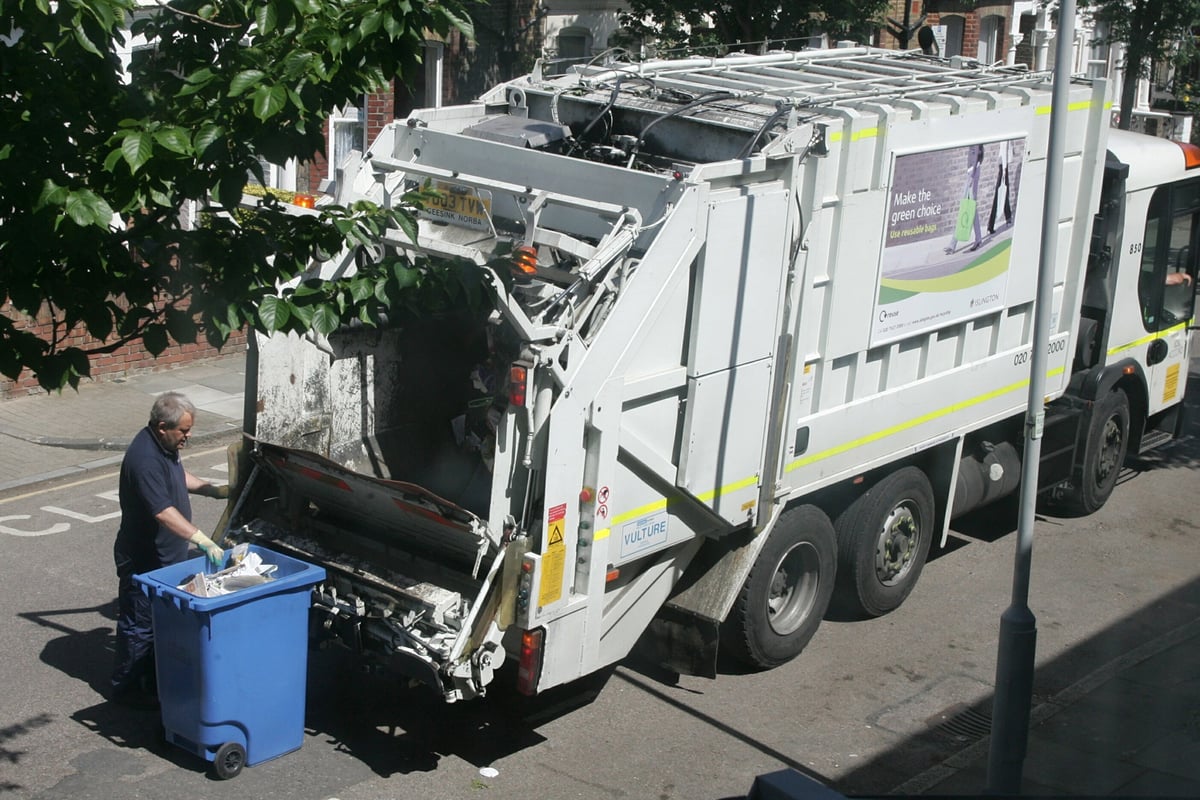 Drunken student who fell asleep in wheely bin was crushed to death by dustcart | London Evening Standard