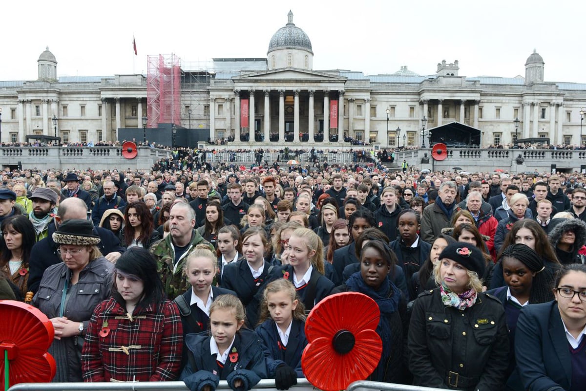 A city falls silent in remembrance of war dead as London marks Armistice Day | London Evening Standard